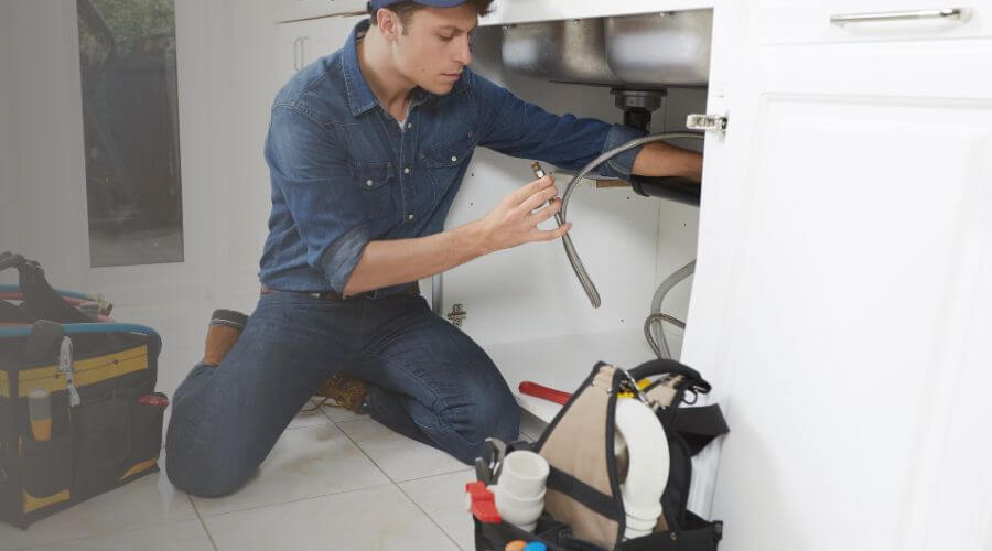 Professional sink repair in Floyd, IA